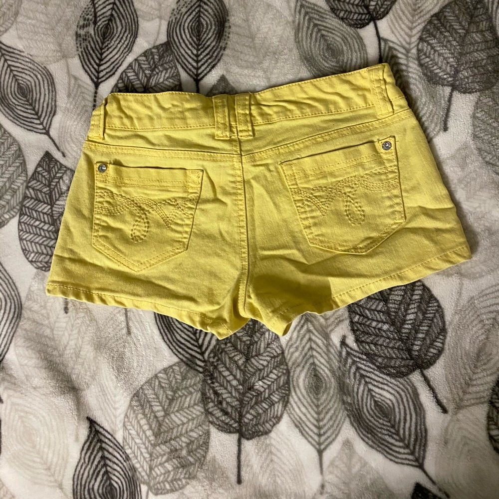 Yellow mini short - Picture 2 of 3